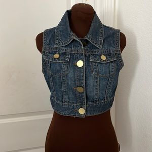 kenzie Cropped Denim Vest with Embroidered Detail - Size 8